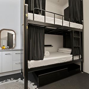 Room Mixed