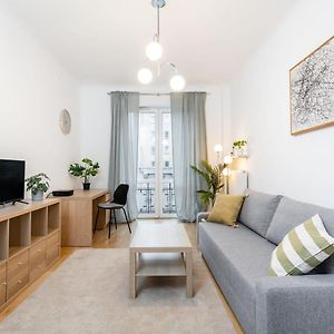 Coriander Apartment City Center