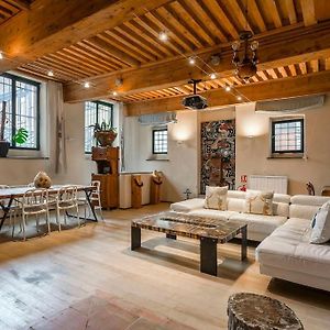 Appartement à 3 Chambres à Coucher