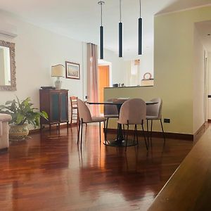 Re Gallo Luxury Apartment Plebiscito In Via Chiaia