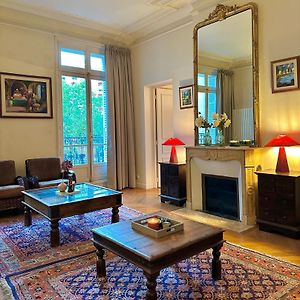 Appartement à 2 Chambres à Coucher