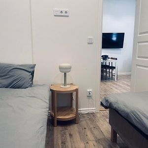 Appartement à 2 Chambres à Coucher