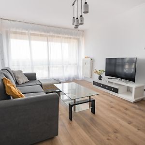 Appartement à 3 Chambres à Coucher