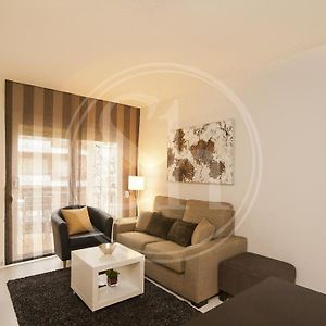 Borrel Apartment