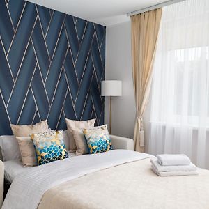 Ochota Glamour Studio