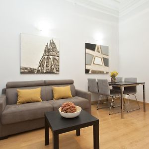 Appartement à 2 Chambres à Coucher