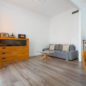Appartement à 3 Chambres à Coucher
