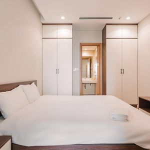Royal City Apartment Nguyen Trai, Thanh Xuan By Helen