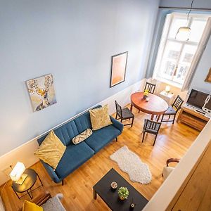 Appartement à 2 Chambres à Coucher