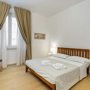 Appartement à 3 Chambres à Coucher