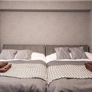 Appartement à 2 Chambres à Coucher