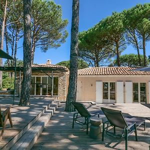 Villa à 3 Chambres à Coucher