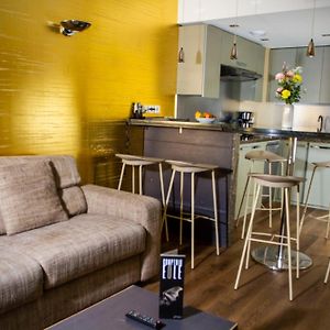 Appartement à 2 Chambres à Coucher