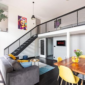 2-Level Apartments On Krizikova Near The Metro