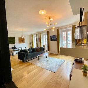 Appartement à 2 Chambres à Coucher