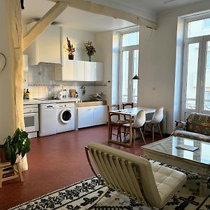 Appartement à 3 Chambres à Coucher