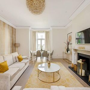 Appartement de Luxe à 2 Chambres à Coucher