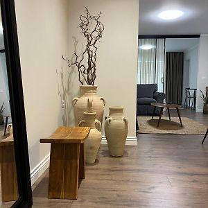 Anna'S Blloku Apartment