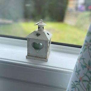 2 Bedrooms Holiday Home In Edinburgh Near City Center