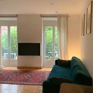 Appartement à 2 Chambres à Coucher