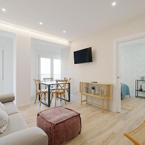 Appartement à 2 Chambres à Coucher