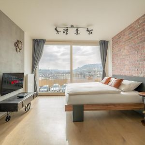 Industrialux Suite By Rentez