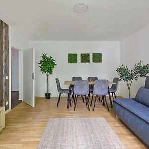 Appartement à 2 Chambres à Coucher