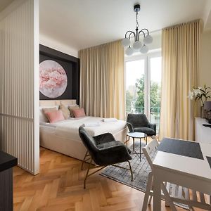 Heart Of Warsaw Apartment