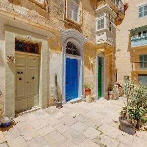 Trendy Studio Retreat In Historic Valletta