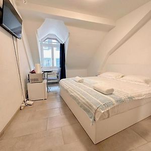 City Center Room With Private External Bathroom