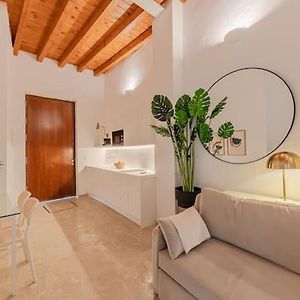 Isg Apartments Puerta Jerez Sevilla 01