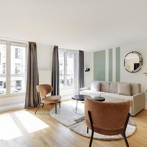 Appartement à 2 Chambres à Coucher
