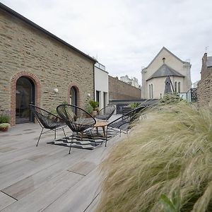 Appartement de Luxe à 4 Chambres à Coucher