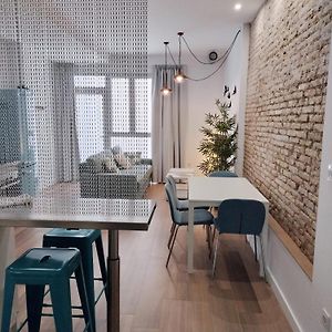 Convento, Amazing Flat With Patio