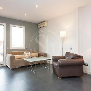 Appartement à 2 Chambres à Coucher