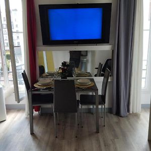 Studio Charmant A Place De Clichy