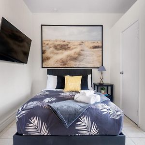 Bedroom In Corso Italia Neighborhood