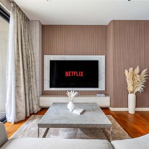 City Walk Apartment Specter