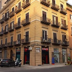 Corner Rome 433