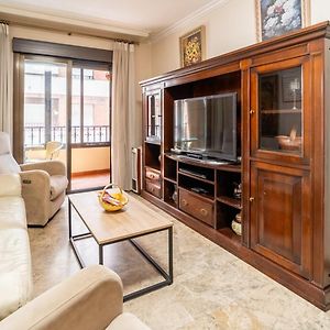 Appartement à 3 Chambres à Coucher