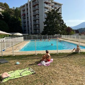 Superbe appartement en résidence avec piscine.