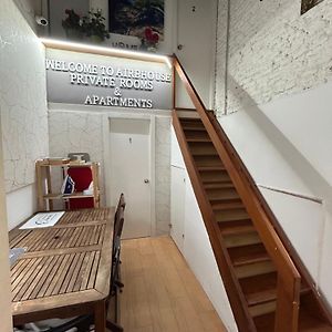 Airbhouse Private Rooms & Apartments