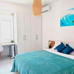 Brand-New Apartment At Neos Kosomos