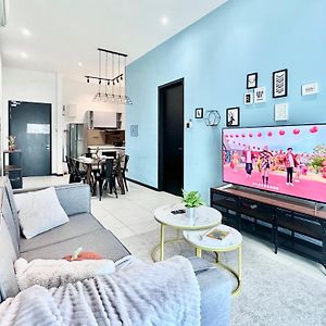 Appartement Suite à 3 Chambres à Coucher
