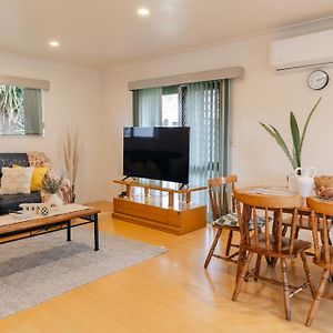 Prime Location At Mt Eden- Cozy Vibe 3Br Home