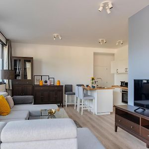 Appartement à 2 Chambres à Coucher