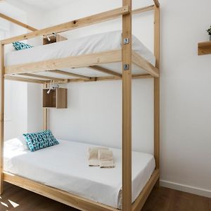 Dormitory Room Mixed