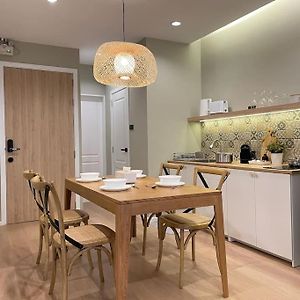 Appartement à 2 Chambres à Coucher