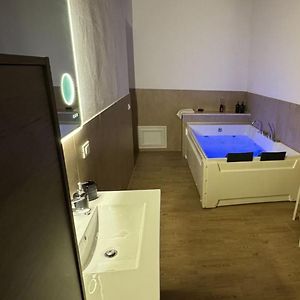 Ballaro Suite Apartment