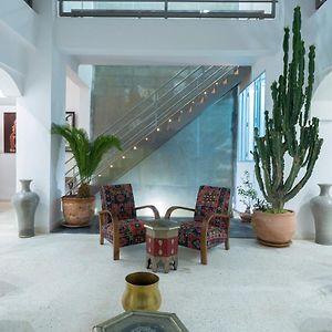 Riad Ikalimo 2